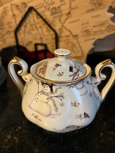 Customer photo review of Holiday Snowmen Fine Porcelain Sugar & Creamer Set