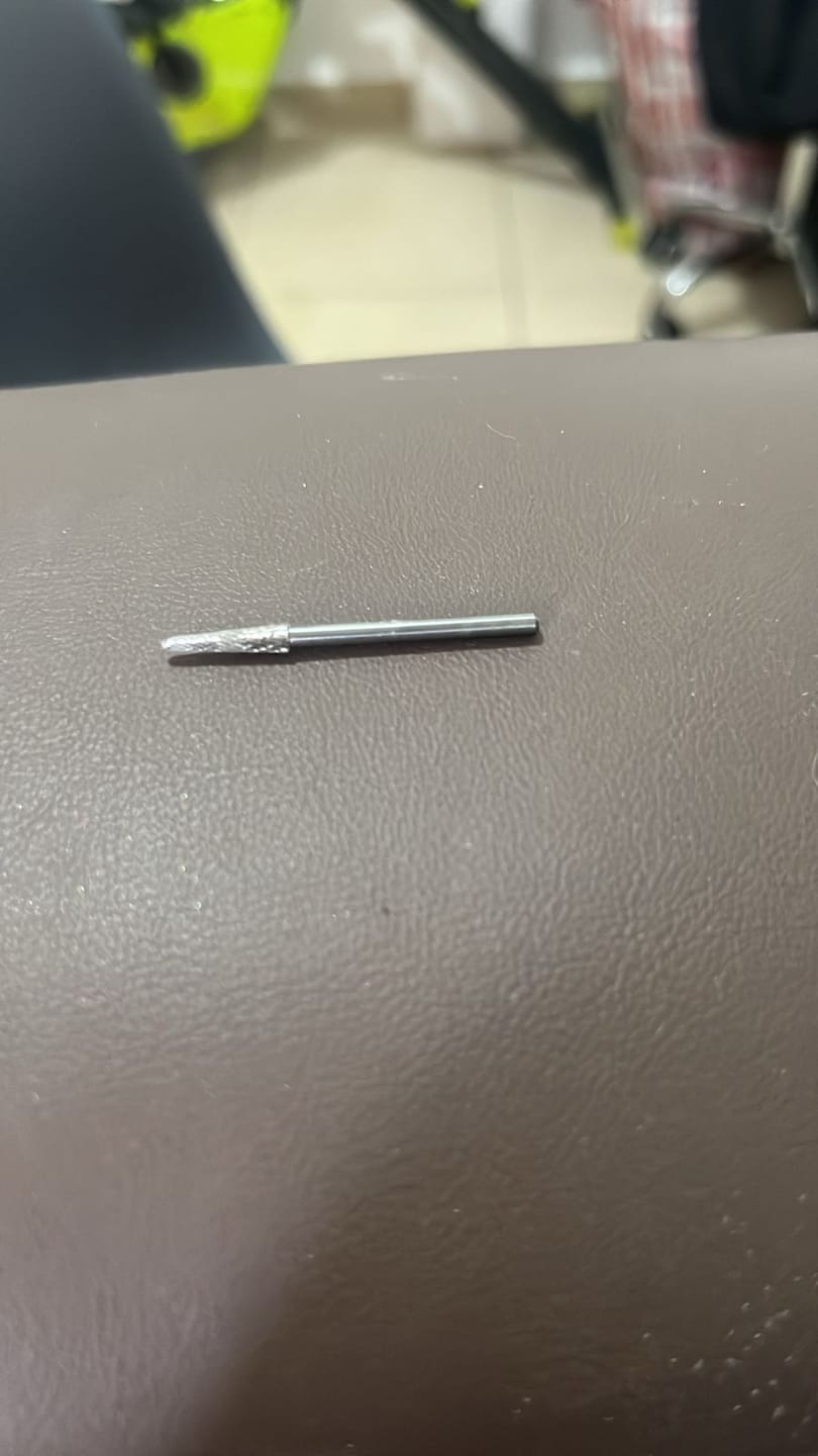 Customer photo review of Punta de CARBURO delgado, azul, diámetro 3.1 mm, superficie de trabajo 12.7 mm LIUNAILS