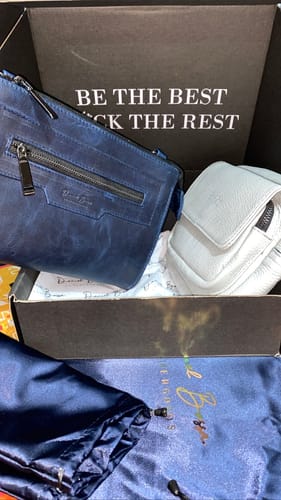 Customer photo review of Clutch Vallarta Oxford