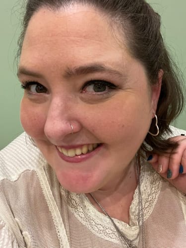 Customer photo review of Piercing au nez Manel