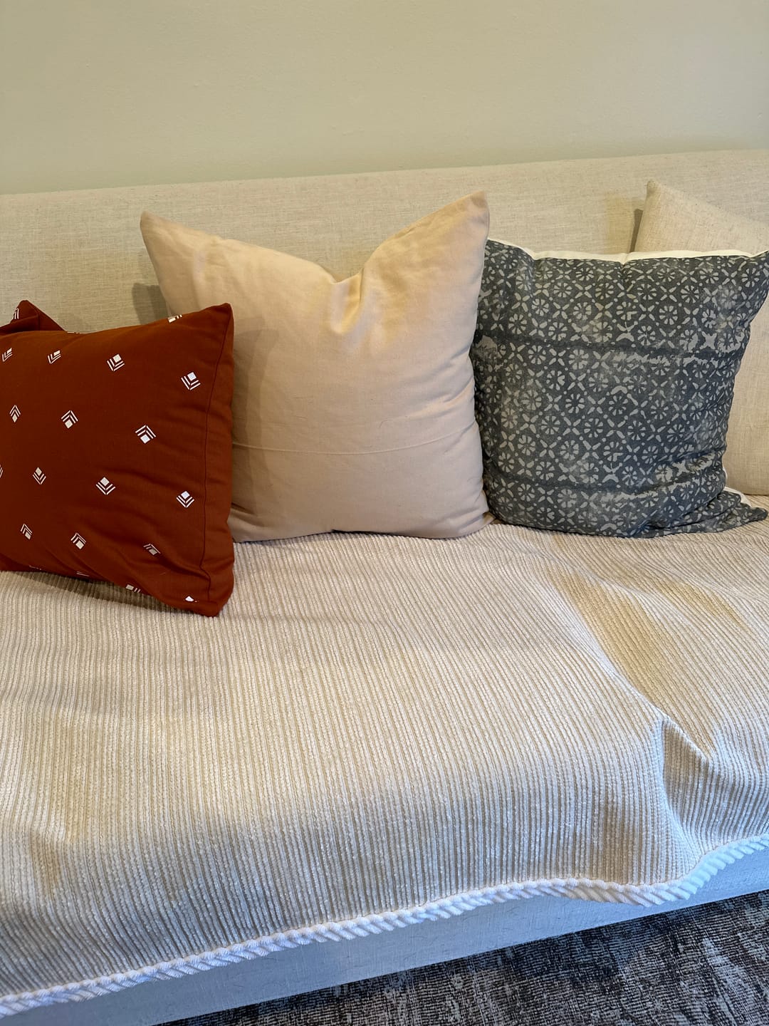 Customer photo review of Diamond Floral - 18" | 22"