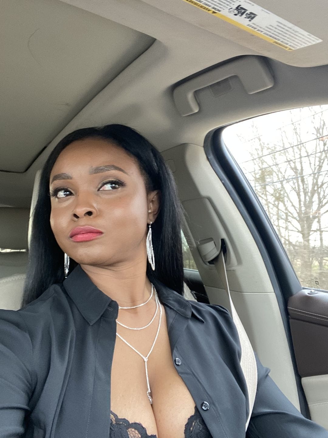 Customer photo review of Jada Cambodian Kinky Straight - Traditional Weft Clip In Bundles