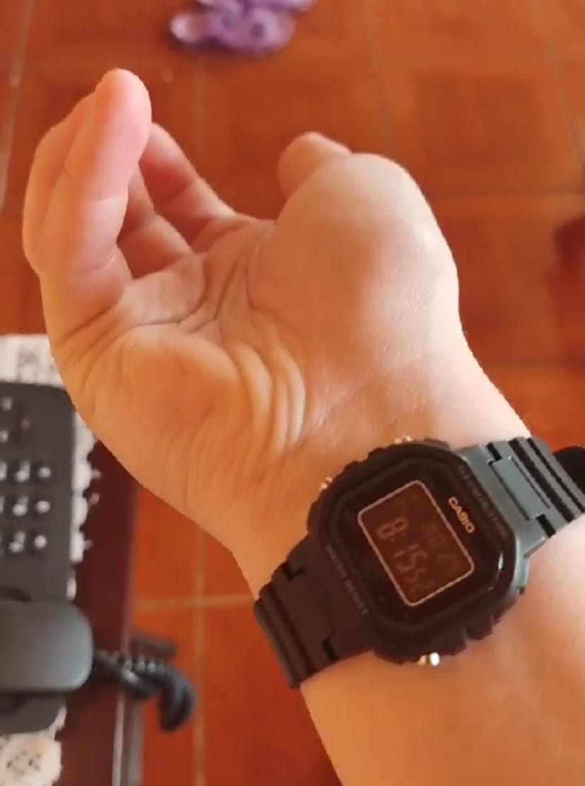 Customer photo review of Reloj Casio Vintage LA-20WH-1BDF Negro