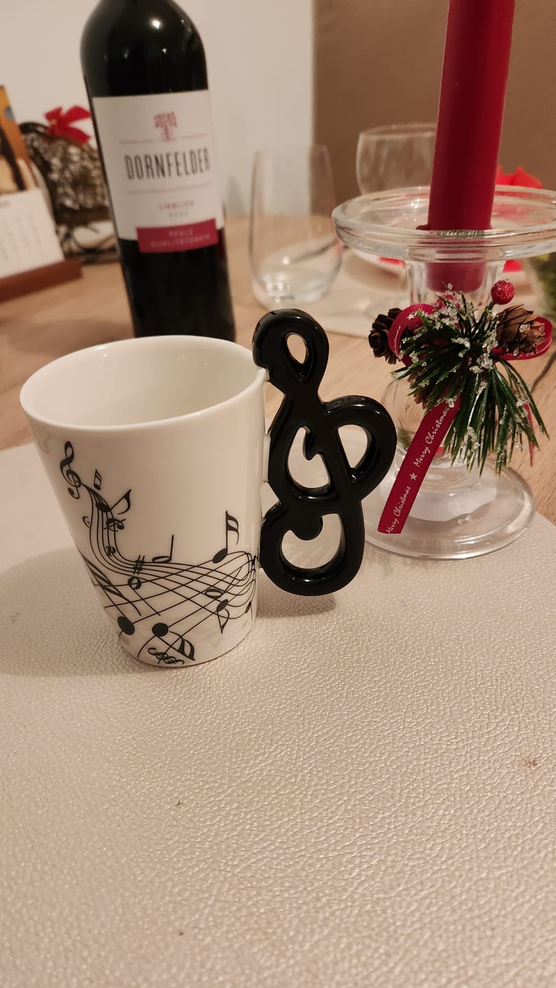 Customer photo review of Merveilleuses tasses de musiciens
