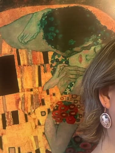 Customer photo review of Gustav Klimt The Kiss Tasarım Küpe