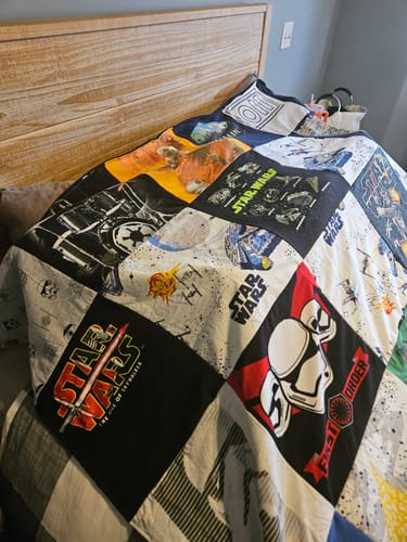 T-shirt quilt with science fiction, fantasy themes by Shannon from UT