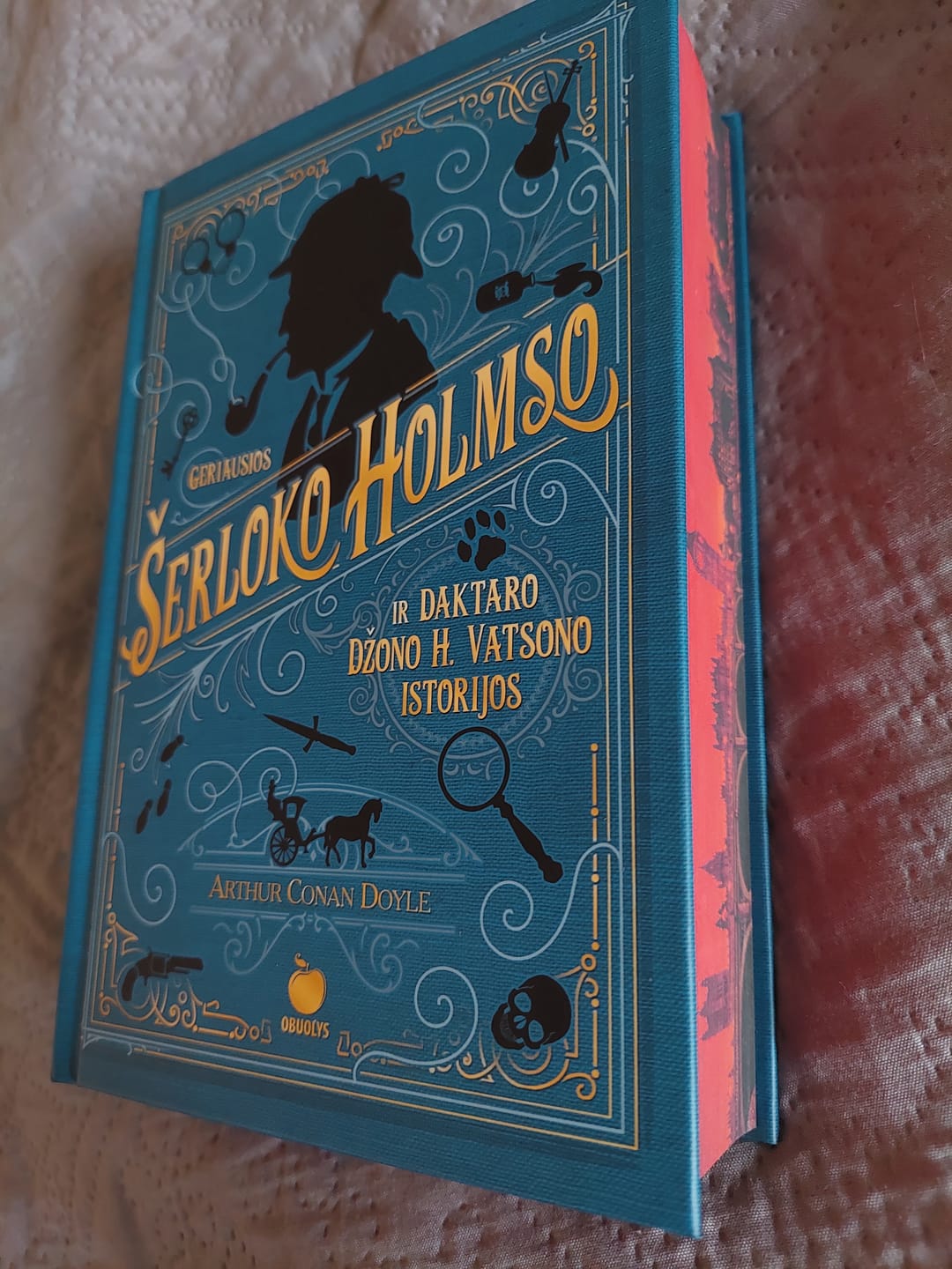 Customer photo review of Geriausios Šerloko Holmso ir daktaro Džono H. Vatsono istorijos: raudonasis leidimas