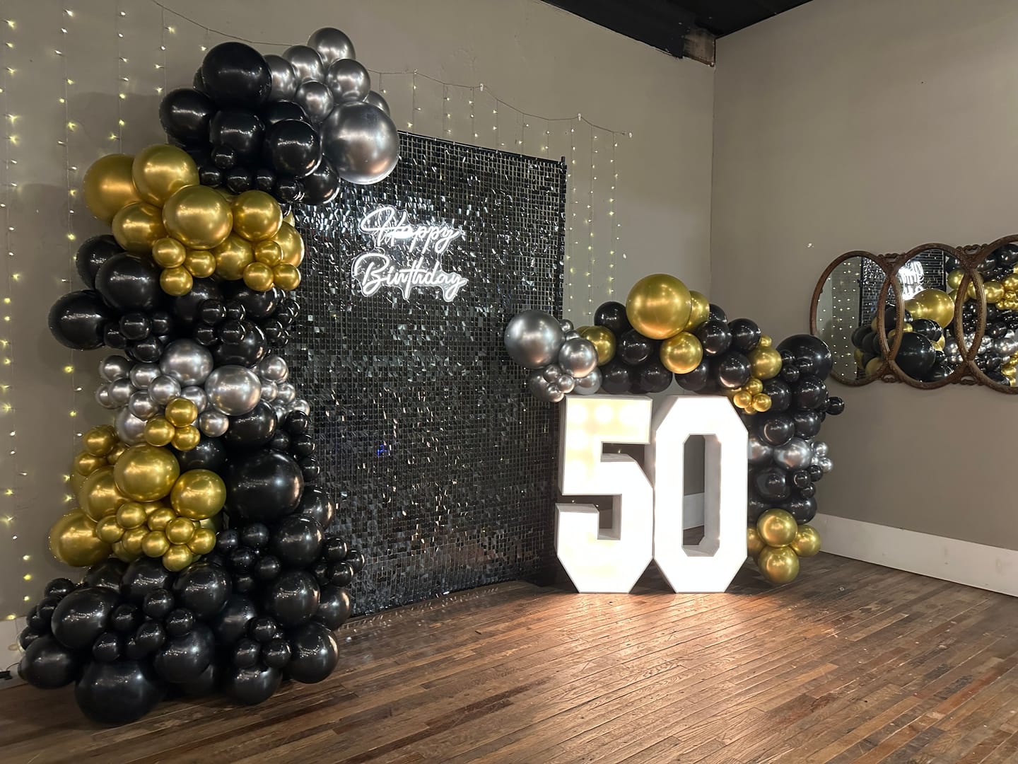 Customer photo review of Black Shimmer Wall Panels – Easy Setup Wedding/Event/Theme Party Decorations
