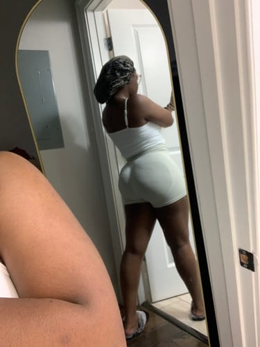 Customer photo review of "Big Booty Judy" Butt & Hip Enhancement Cream