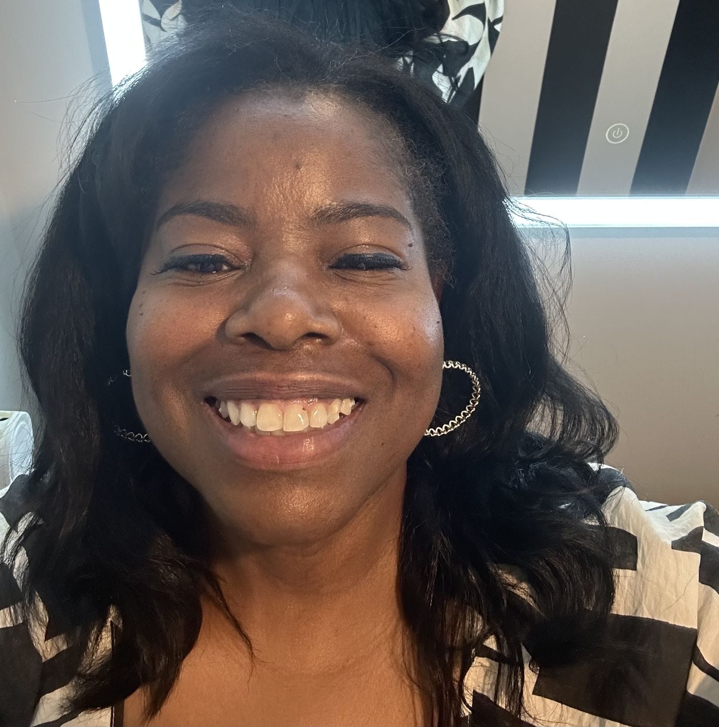 Customer photo review of Jada Cambodian Kinky Straight - Traditional Weft Clip In Bundles