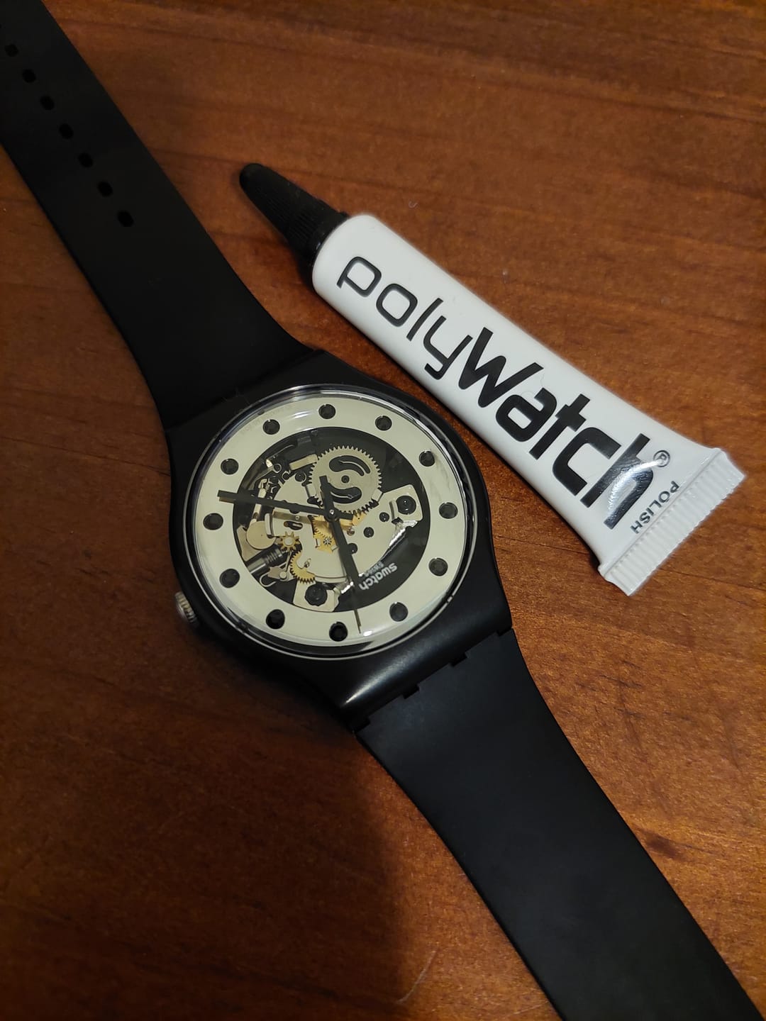 Customer photo review of Polywatch Polish Plastic - ¡Limpia rayas en cristal acrílico!