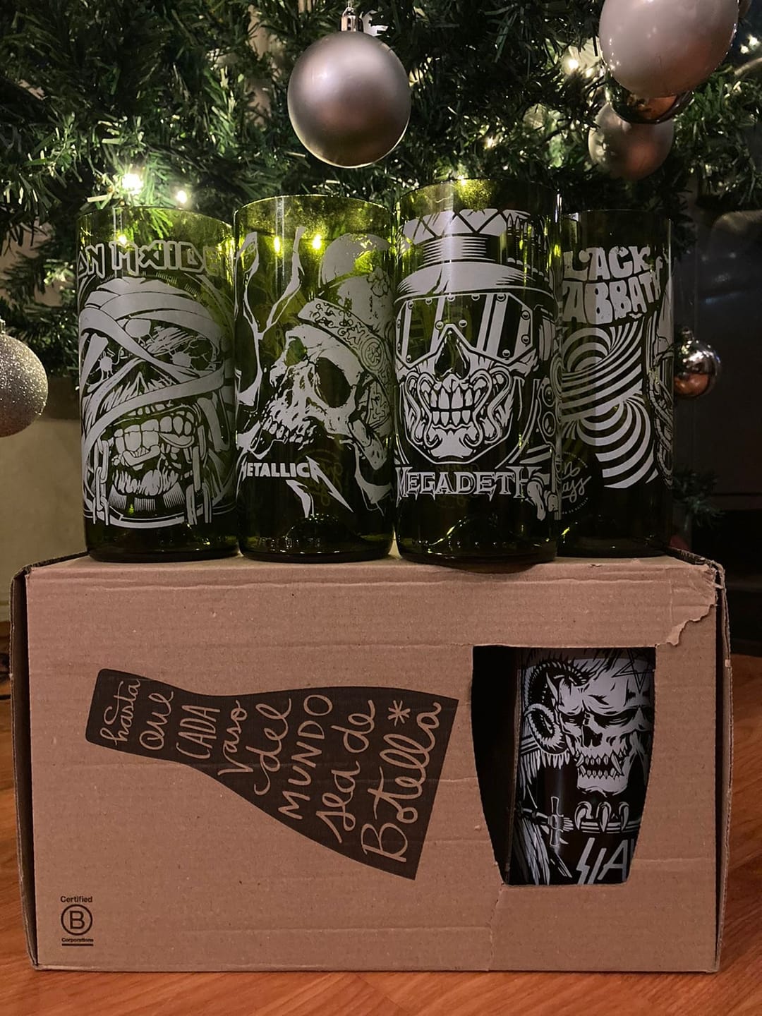 Customer photo review of Juego de 6 Vasos Metaleros