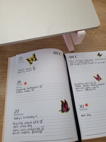 Customer photo review of 2025 Weekly Diary