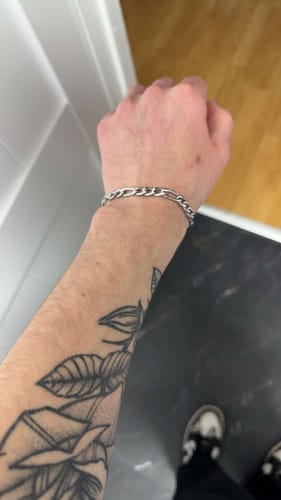 Customer photo review of 7mm Figaro Link Bracelet