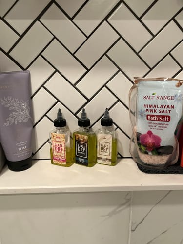 Customer photo review of TREAT ME GLAZE DRY BODY OIL | MINI TRIO | DALGONA, SATURDAY MORNING + CAKEY