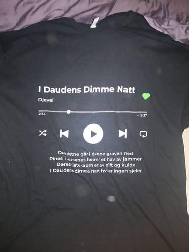 Customer photo review of Your Favorite Song T-Shirt Music Player