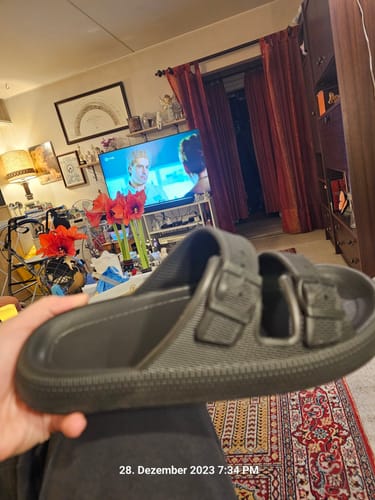 Customer photo review of Orthopädischer Hausschuh Cloudly™ 2