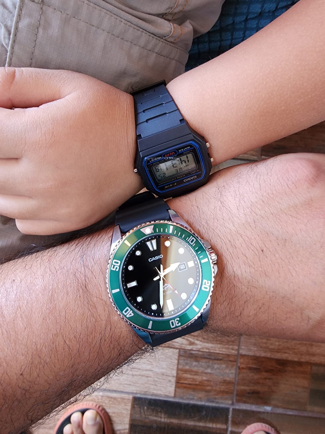 Customer photo review of Reloj Casio Submariner Marlin Duro MDV-106B-1A3VCF Kermit Buceo [EXCLUSIVO]