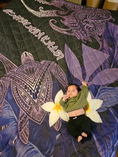 Customer photo review of (Custom Personalised) Hawaii Turtle With Plumeria Leaf Purple Quilt - LT12