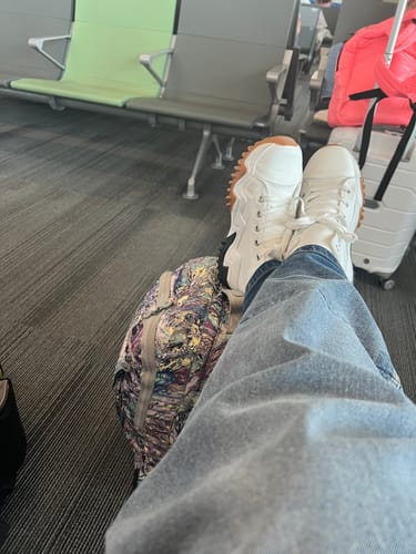 Reseña con foto de un cliente sobre Zapatillas Roma