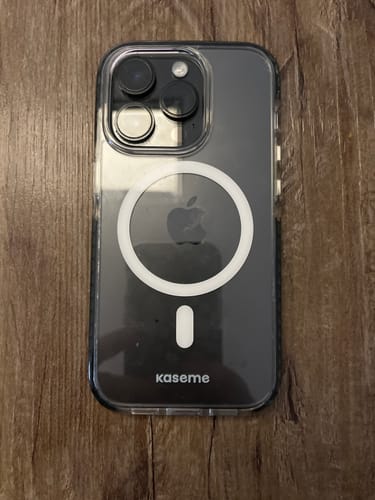 Customer photo review of MagSafe Classic Clear Case