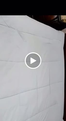 Customer video review of Ripa- Travel Neck Pillow