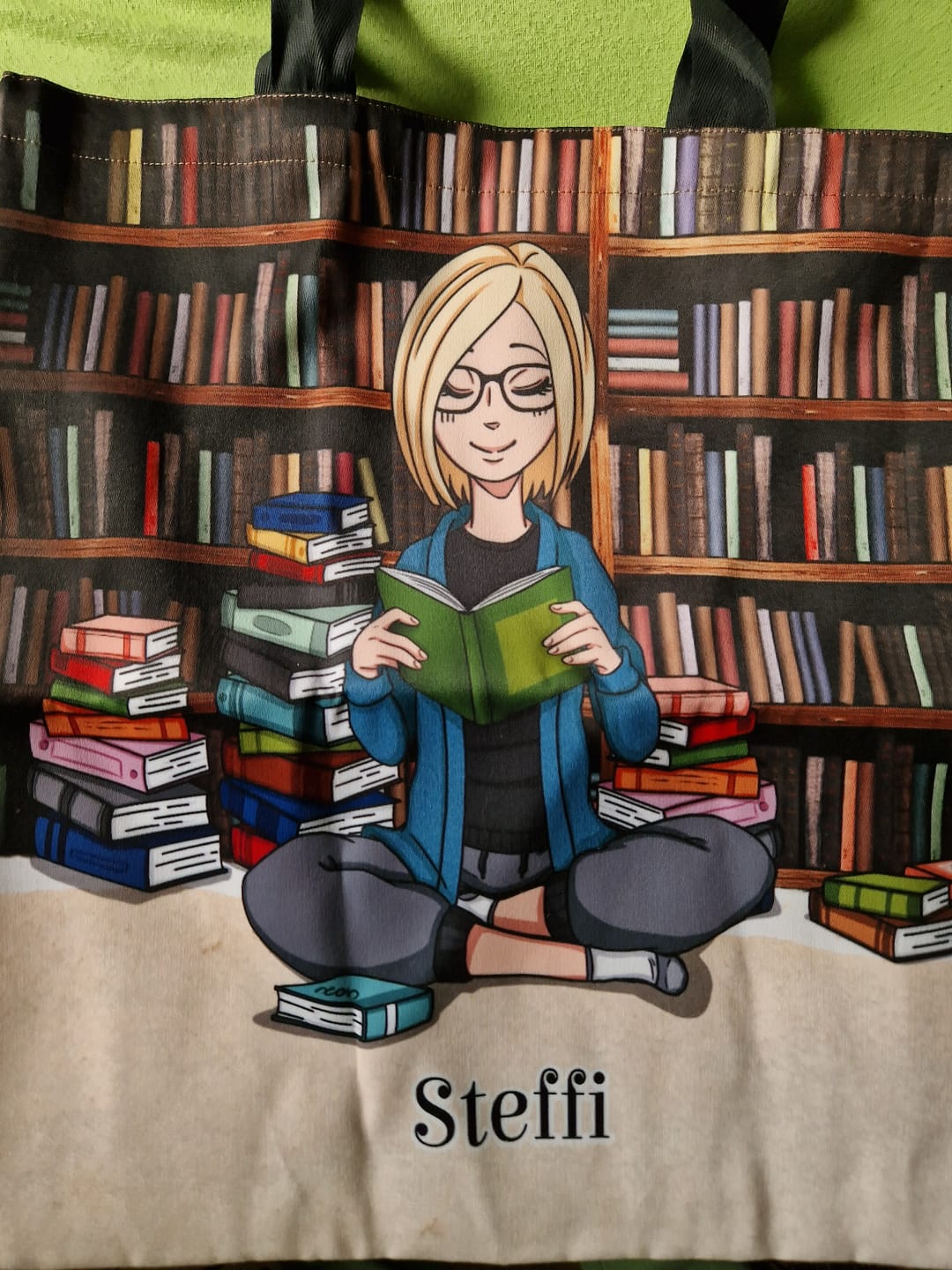 Customer photo review of Büchermädchen - Individuelle Tragetasche