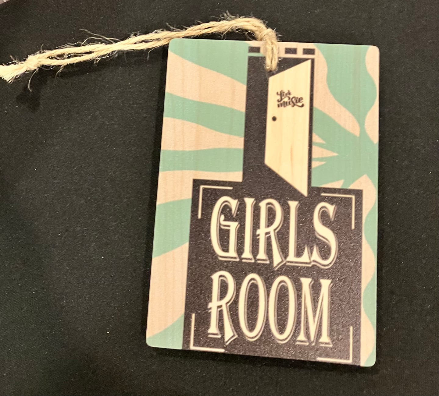 Customer photo review of 5 x 3.5 Wooden Ornament