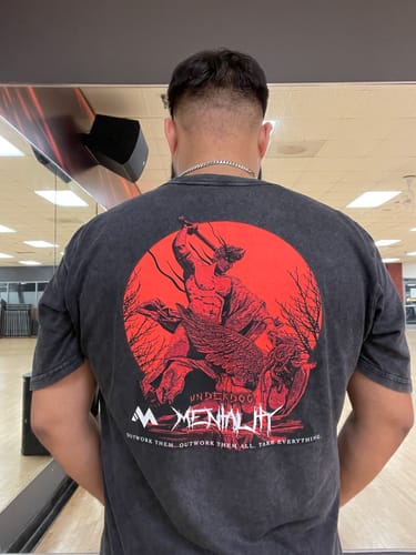 Customer photo review of MYSTERY BOX - 1 Tee