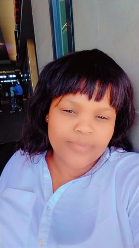 Customer photo review of Malaysian Body Wave Lace Wig - Fringe - 10"