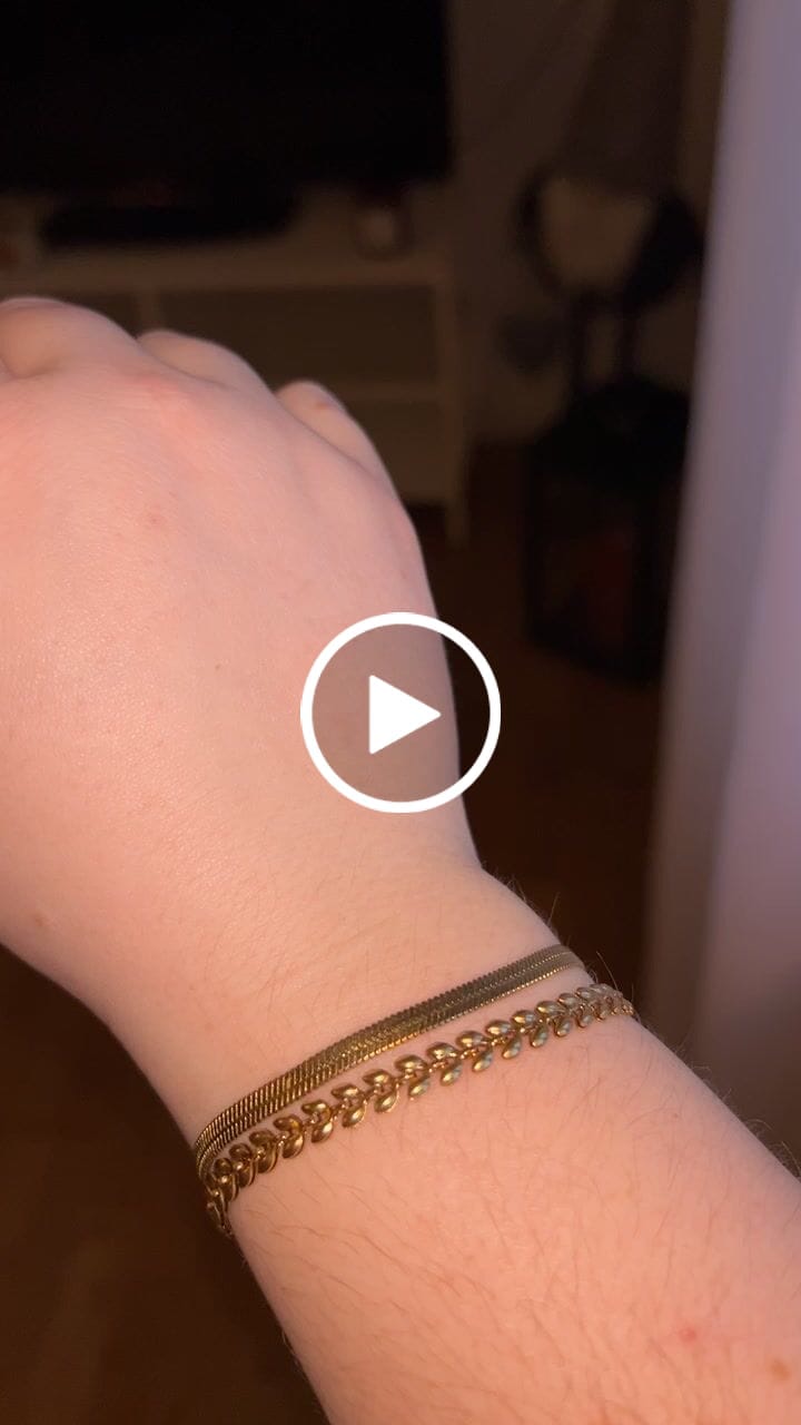 Customer video review of Ivy - Snake Chain Bracelet Stainless Steel