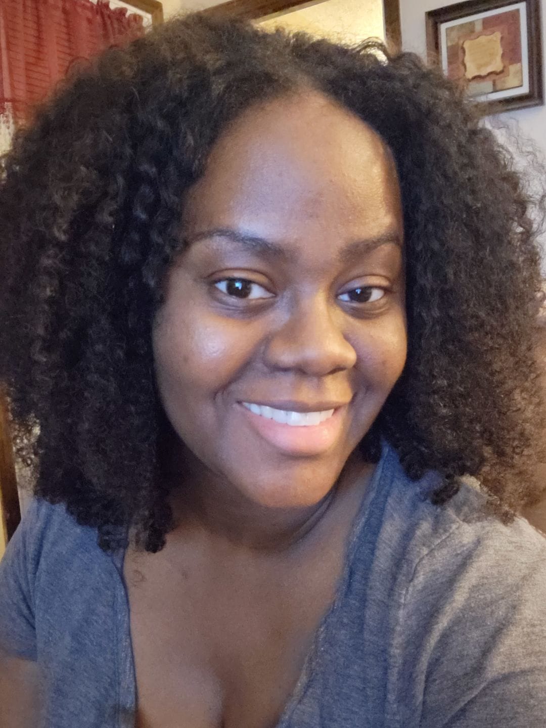 Customer photo review of Nicole Burmese 4A Kinky Curly - InvisiRoot™ Clip-ins (AKA TrueRoot™ Clip-ins)