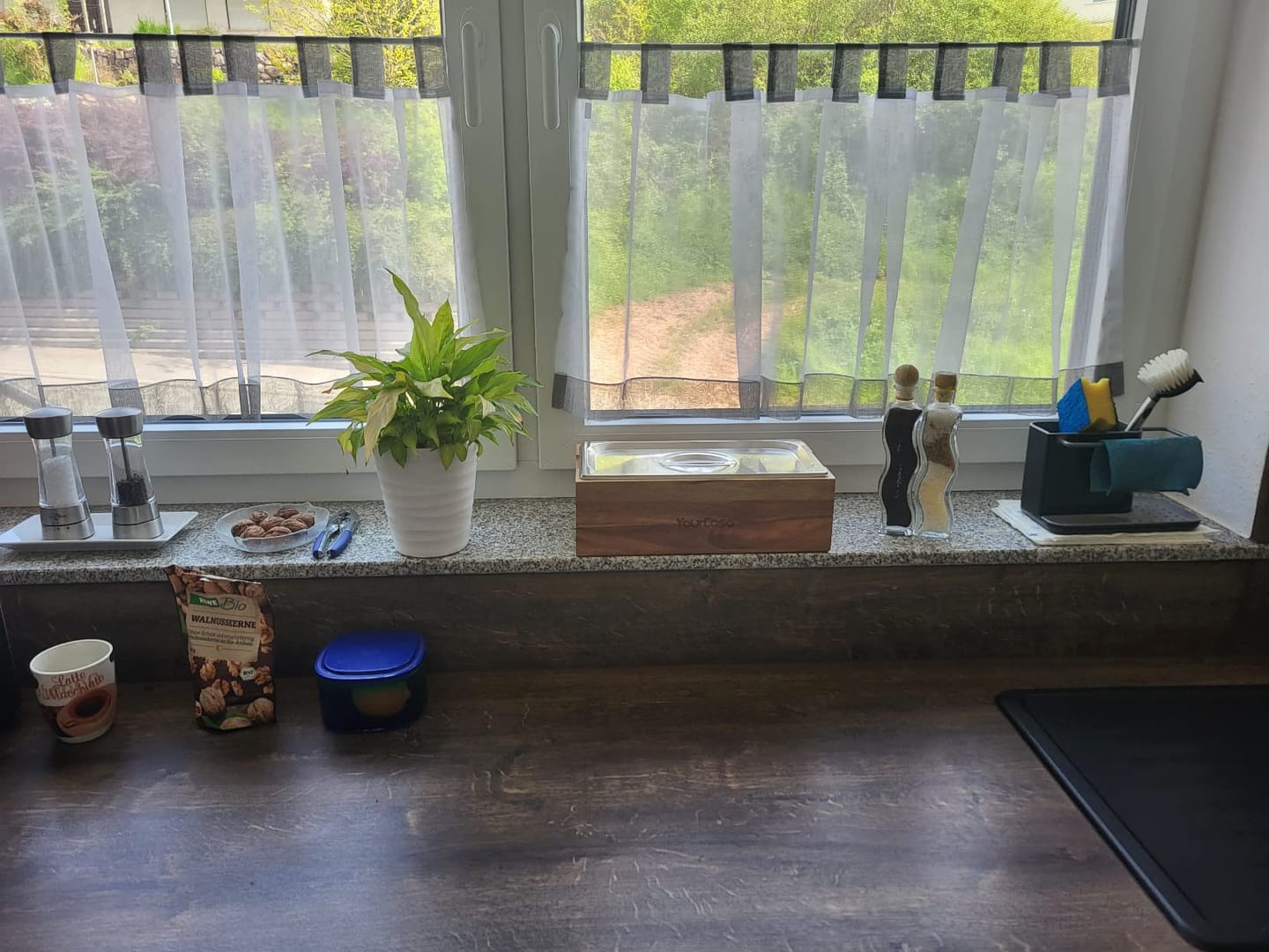 Customer photo review of YourCasa® Komposteimer - Echtholz - Edelstahl - für alltäglichen Biomüll in der Küche - Spülmaschinenfest - herausnehmbarer Einsatz - Bio Mülleimer mit Deckel Biomülleimer Küche