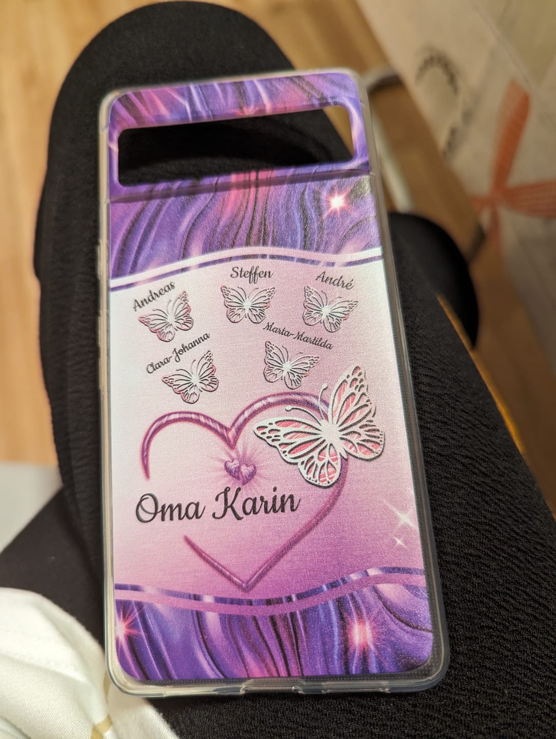 Customer photo review of Schmetterlingszauber - Personalisierte Handyhülle