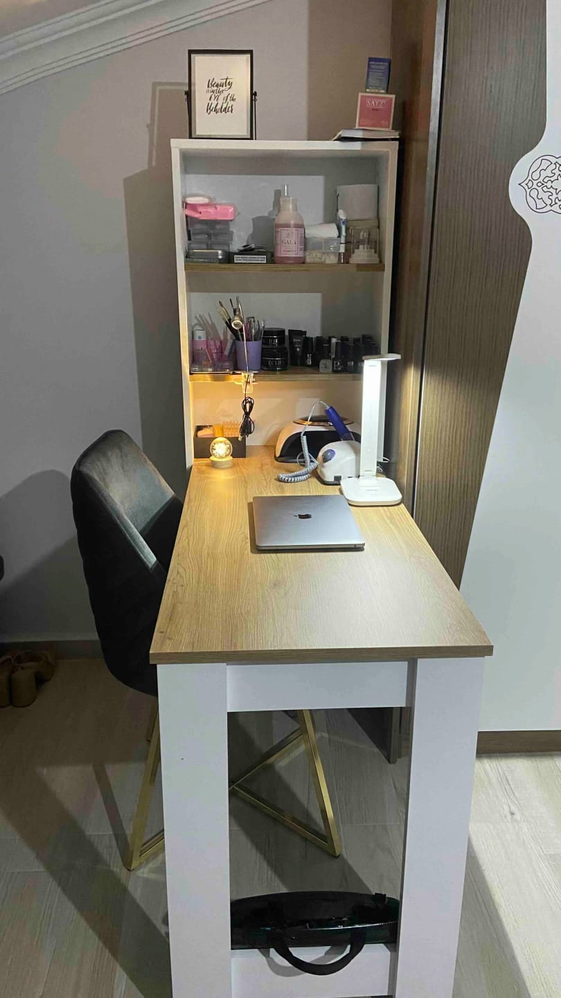 Customer photo review of Rani HA106 Raflı Çalışma Ofis Bilgisayar Masası Sepet Ceviz - Beyaz