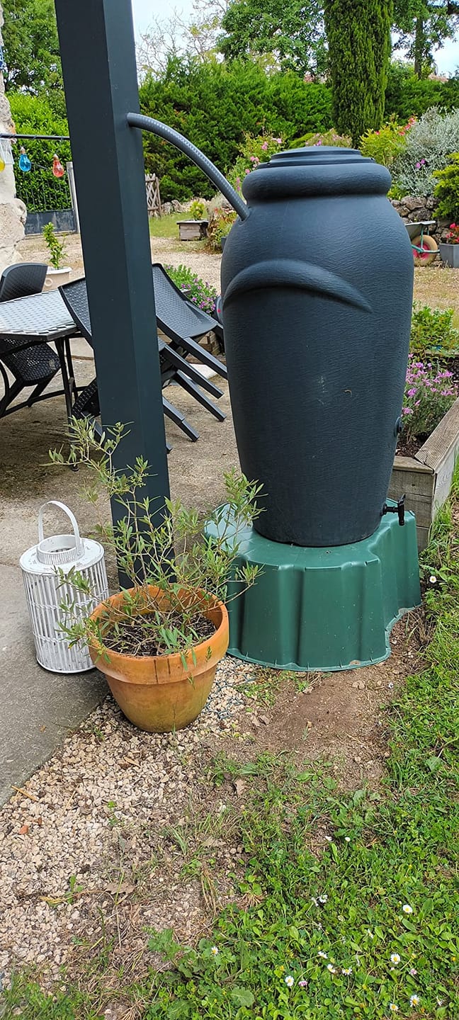 Customer photo review of Regentonne 210/360/440 Liter [Amphore Design] Regenfass Frostsicher aus Kunststoff - Regenwassertonne mit Wasserhahn