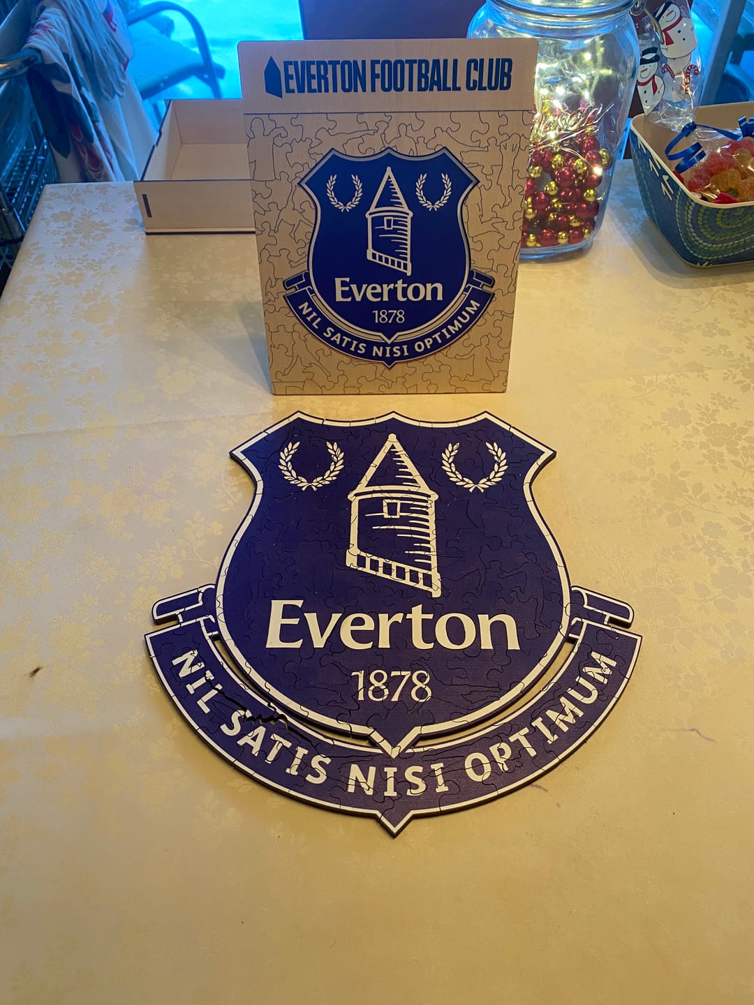 Customer photo review of Everton FC® Logo - Wooden Puzzle
