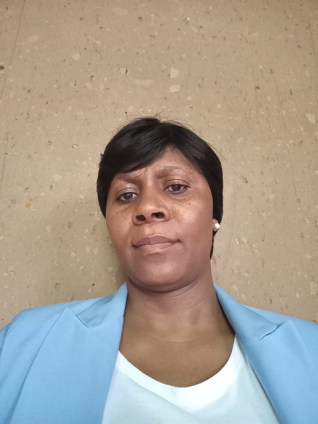 Customer photo review of Brazilian Pixie Wig - Straight