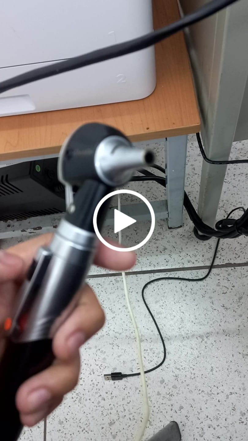Customer video review of SET de Otoscopio y Oftalmoscopio recargables de fibra óptica con luz LED - Marca Checkatek