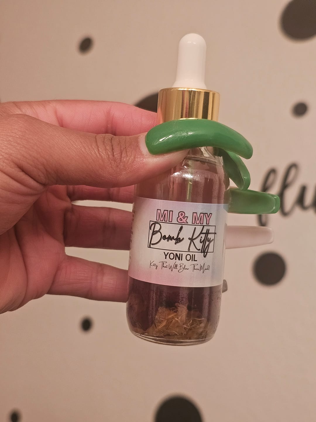 Customer photo review of Bomb Kitty Yoni Oil