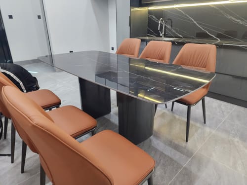 Customer photo review of HELIO - Bàn ăn mặt đá chân ống đôi