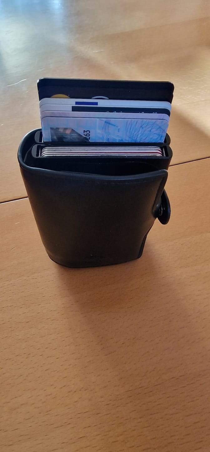 Customer photo review of Smart Wallet