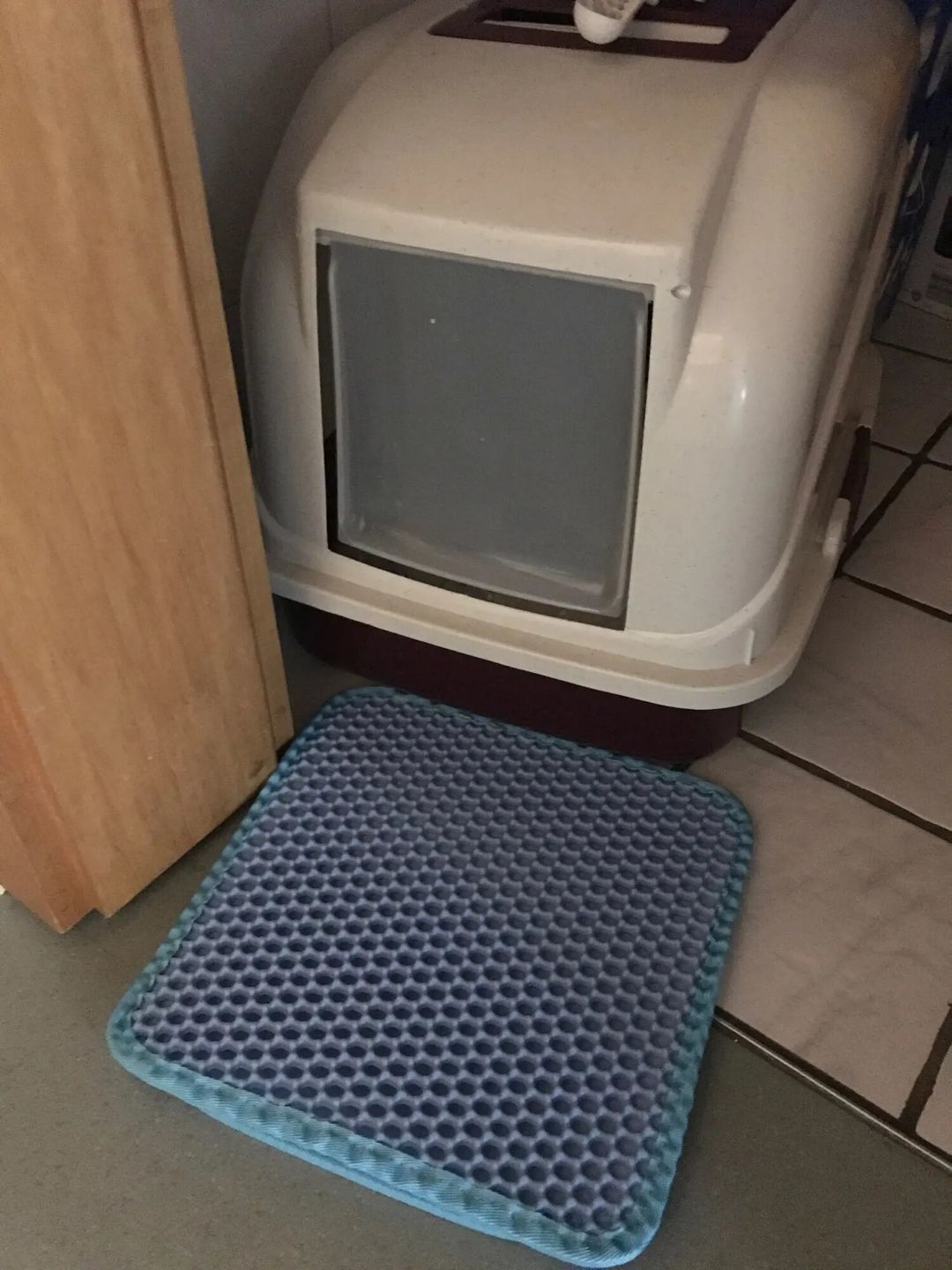 Customer photo review of Tapis pour bac à litière pour chat double couche et imperméable