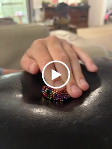 Customer video review of SPEKS SPECTRUM RAINBOW Magnetic balls