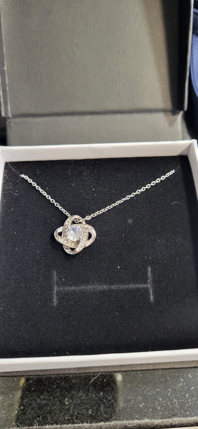 Customer photo review of To My Beautiful Granddaughter - Love Knot Gift Set - SS117LK