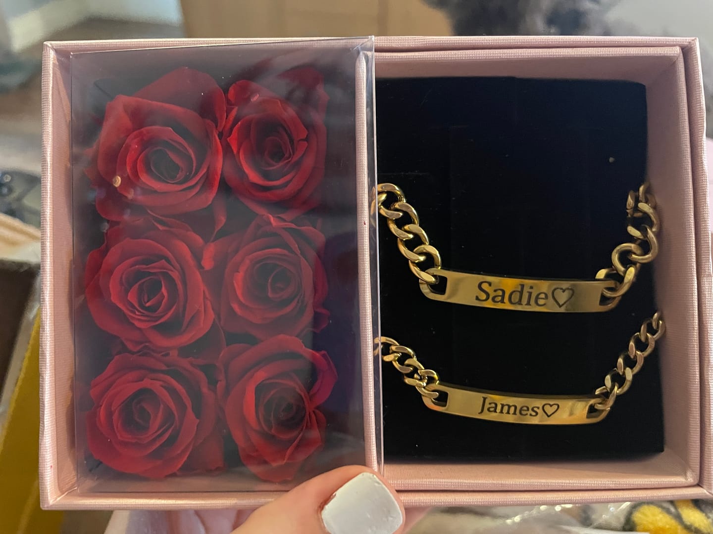 Customer photo review of Eternal Rose Gift Box