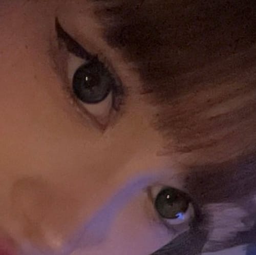 Customer photo review of Secretive Kristin Plus - Olive