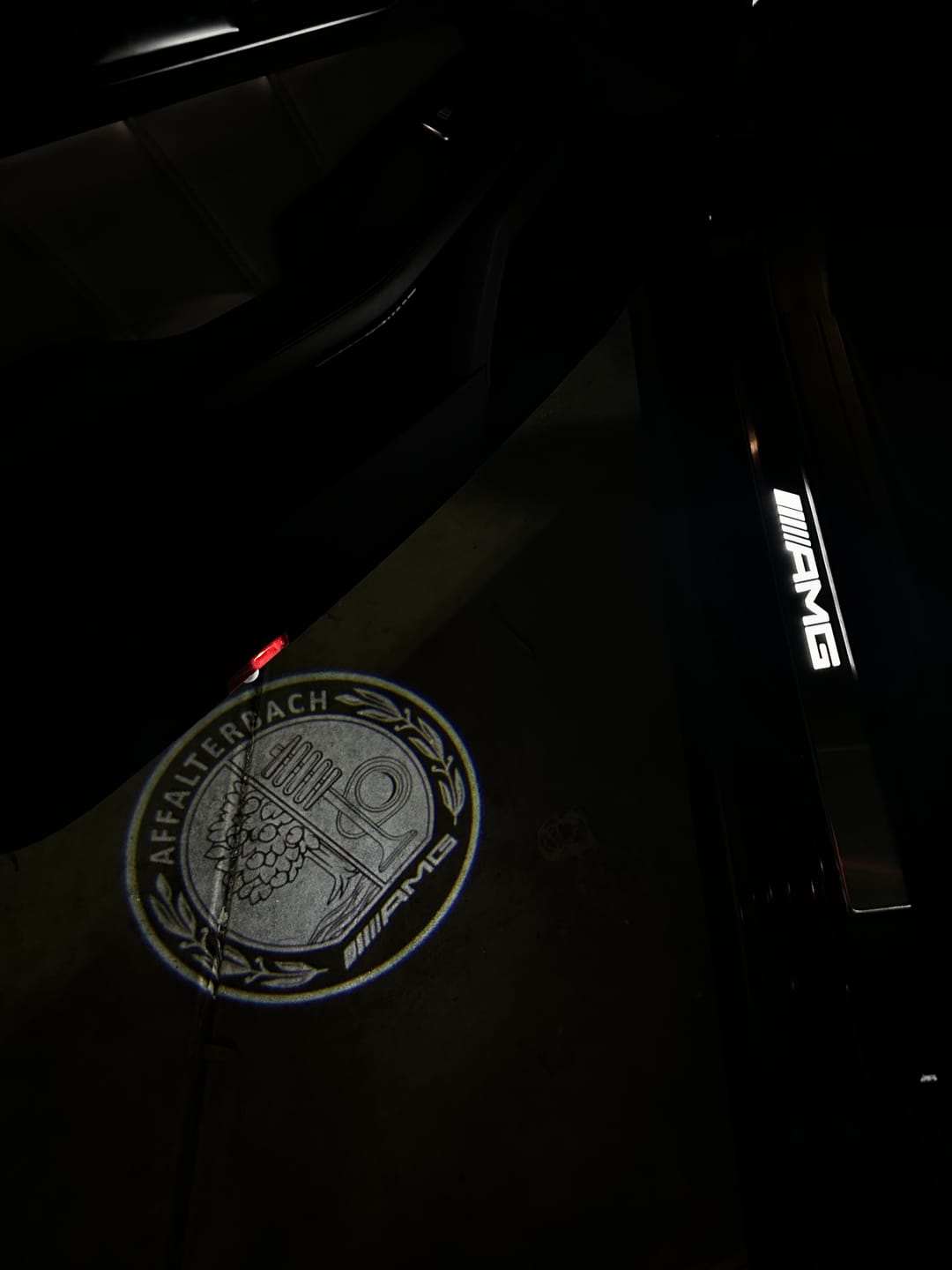 Customer photo review of EuroLuxe Mercedes Benz LED Car Door Welcome Logo Shadow Lights
