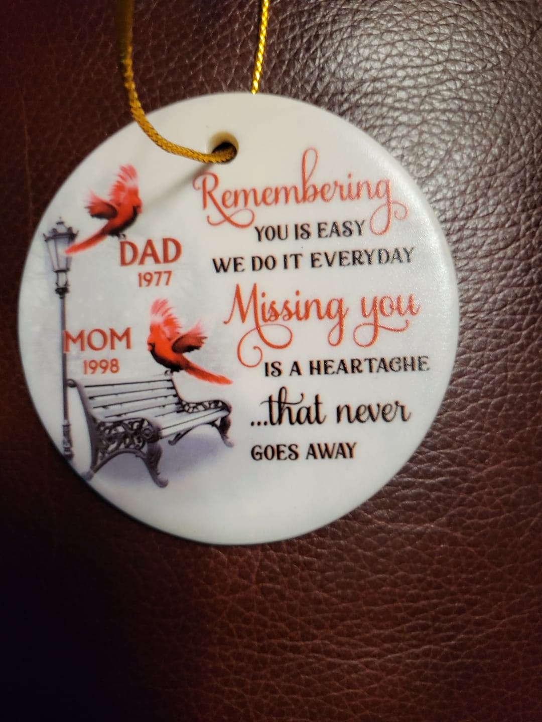 Customer photo review of Cardinals Winter Memorial Personalized Circle Ornament