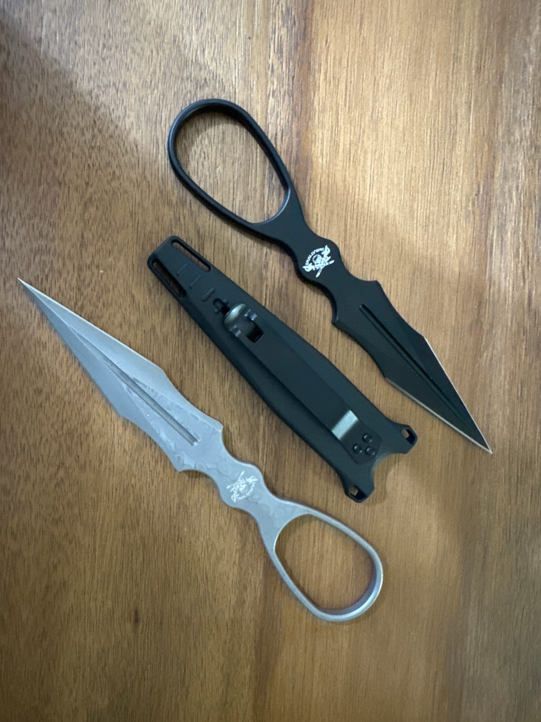 Customer photo review of Skallywag Aluminum Dagger (Not Trainer)